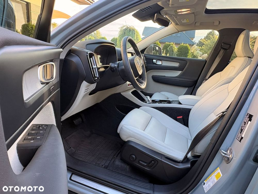 Volvo XC 40 - 26