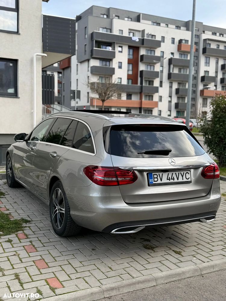 Mercedes-Benz C 200 d T Avantgarde - 10