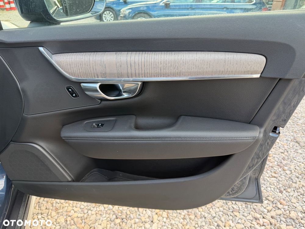 Volvo V90 Cross Country D5 AWD Pro - 38