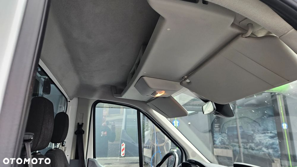 Ford Transit - 19
