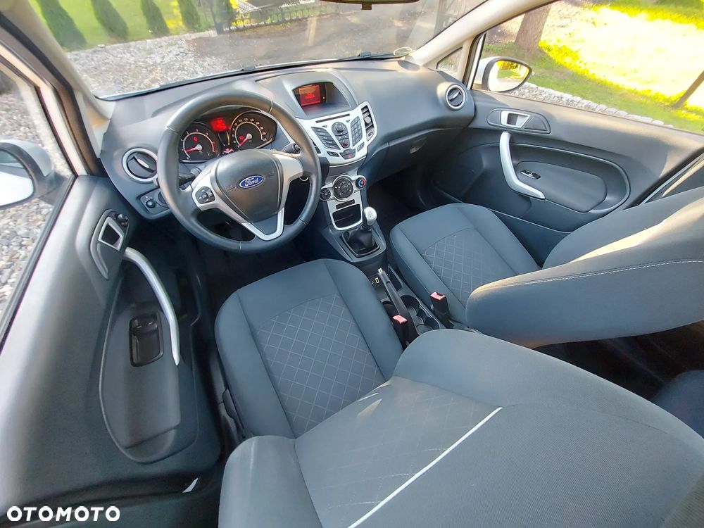Ford Fiesta - 18