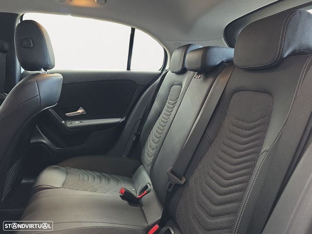 Mercedes-Benz A 200 - 13