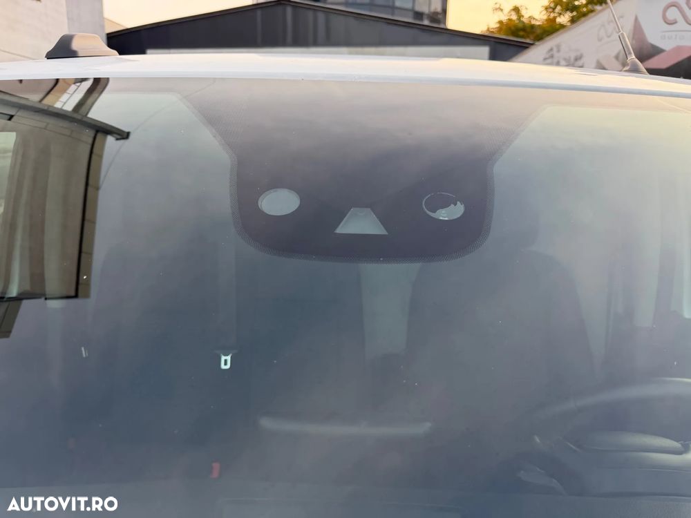 Ford TRANSIT CUSTOM - 18