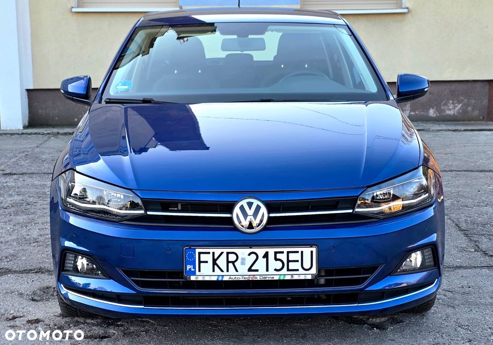 Volkswagen Polo - 2