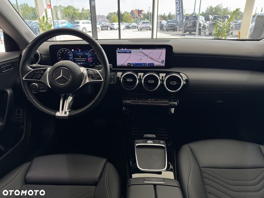 Mercedes-Benz CLA 200 7G-DCT - 14