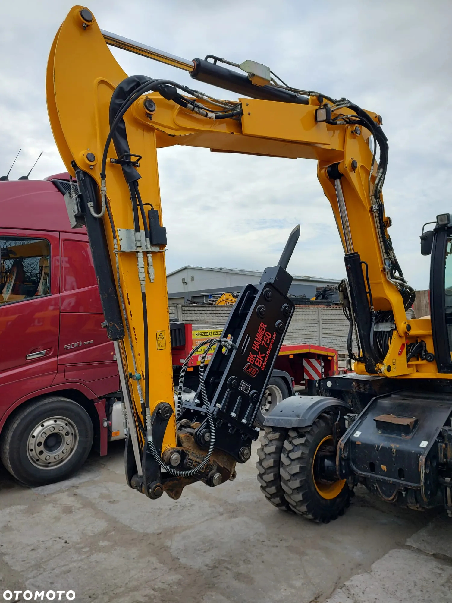 Młot hydrauliczny wyburzeniowy BK HAMMER 750 JCB 3CX 4CX - 2