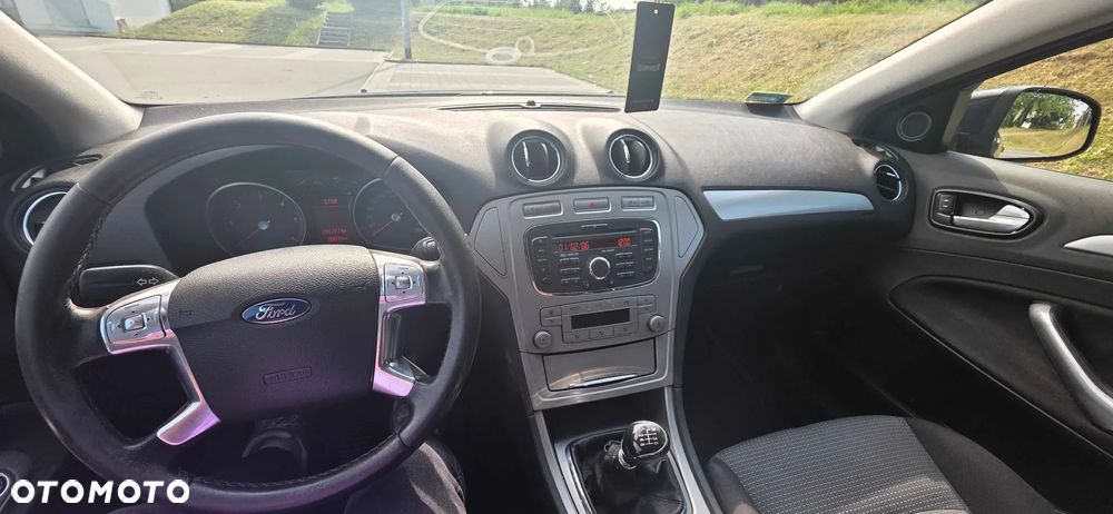 Ford Mondeo 2.0 TDCi Ambiente - 5