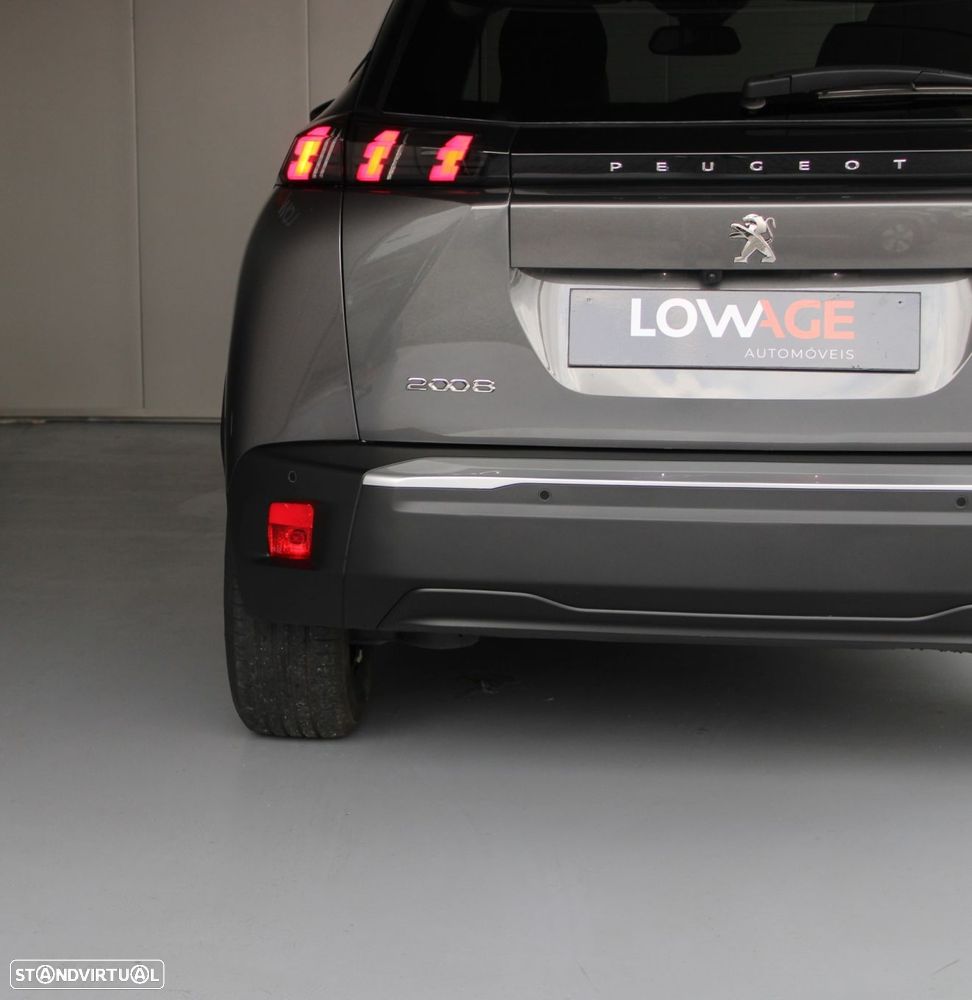 Peugeot 2008 1.2 PureTech Allure - 24