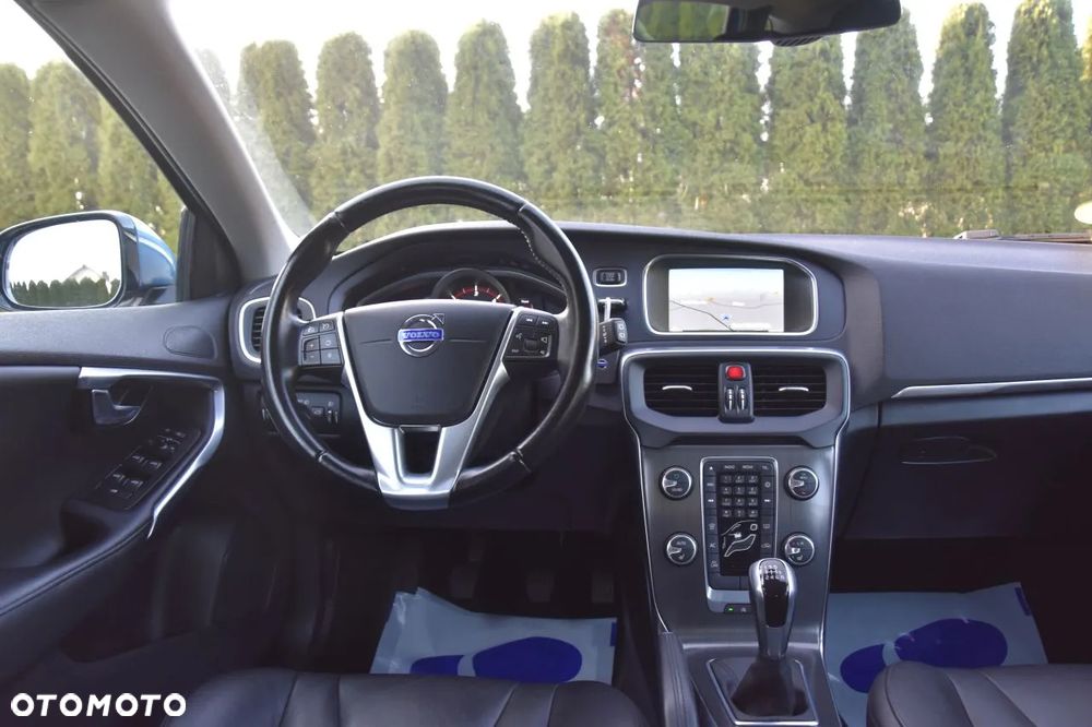 Volvo V40 D4 Drive-E Summum - 11