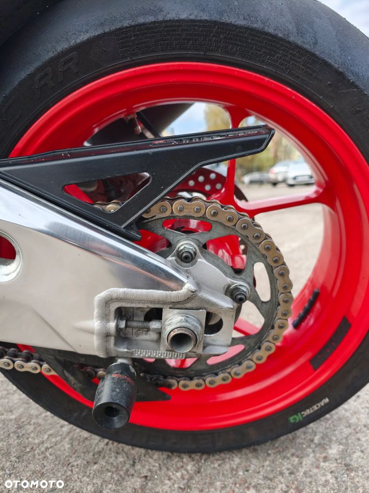 Aprilia Tuono - 18