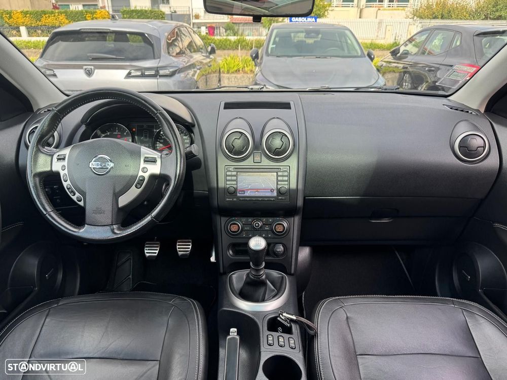 Nissan Qashqai 1.5 dCi Tekna Premium 18 - 11