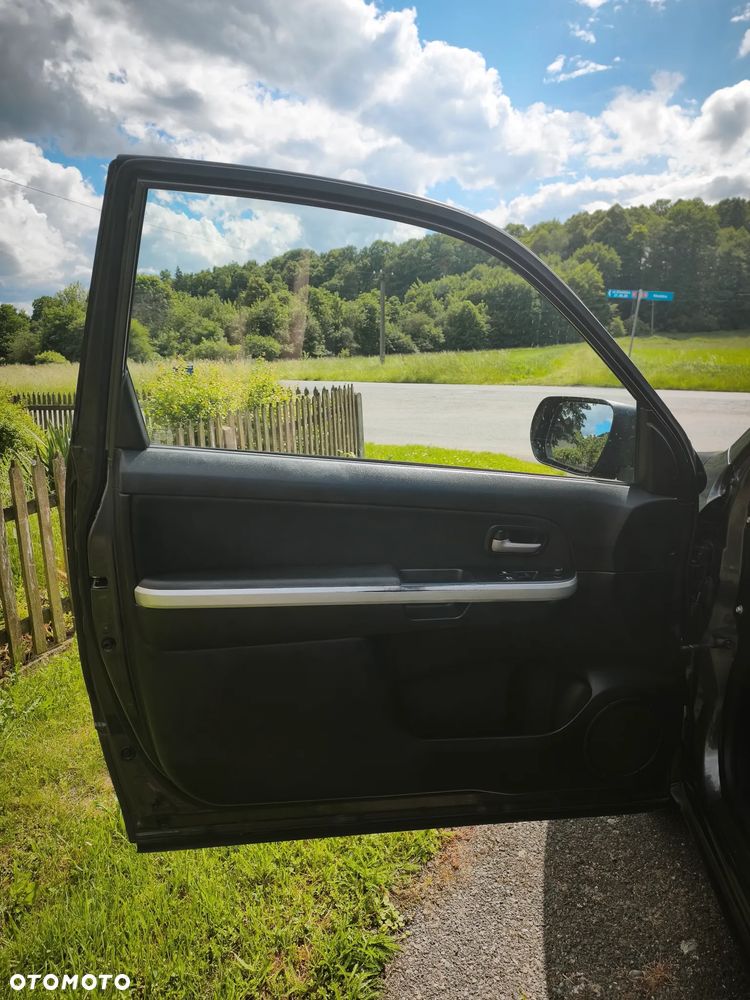 Suzuki Grand Vitara 1.9 DDiS Comfort - 15