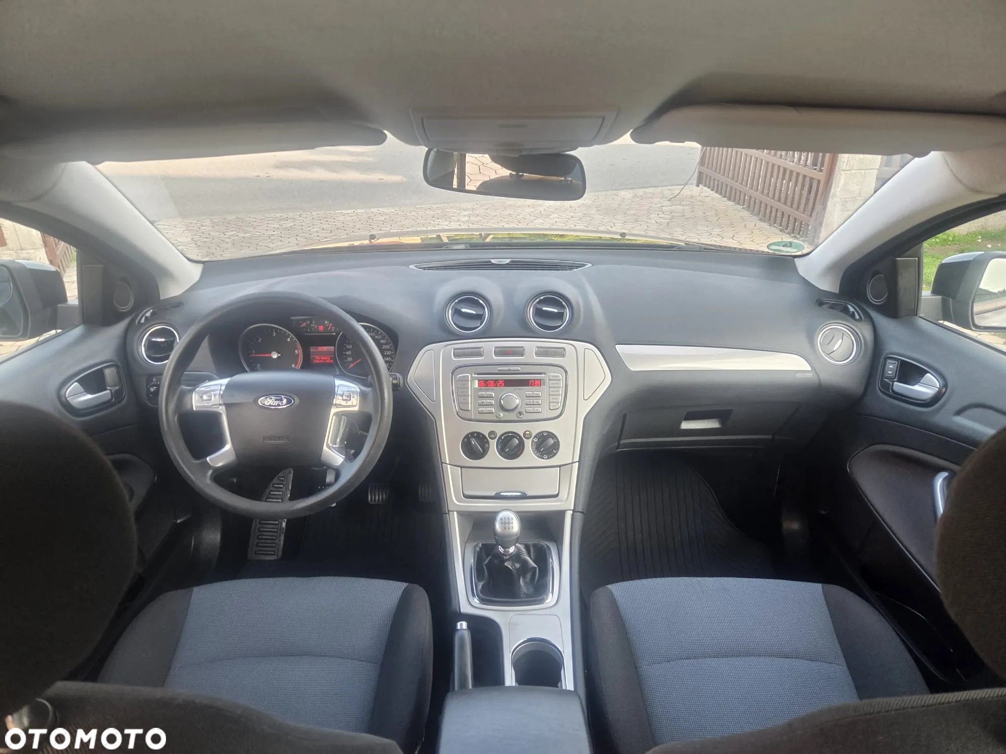 Ford Mondeo - 14