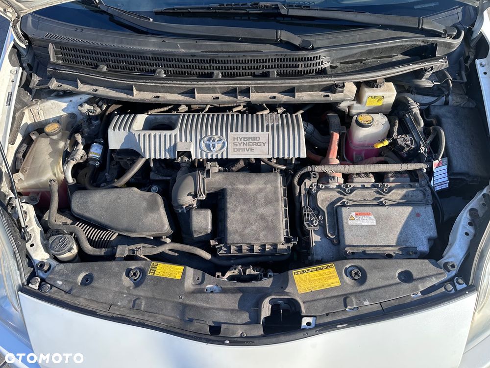 Toyota Prius - 17