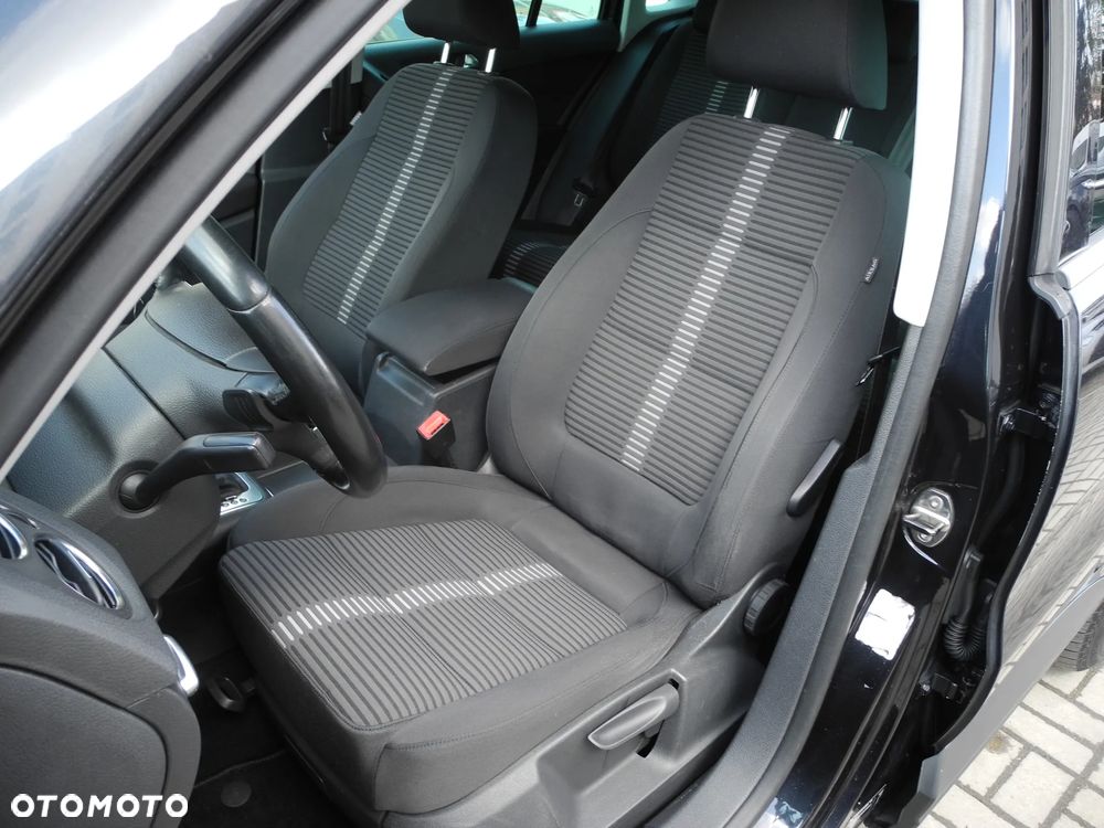 Volkswagen Tiguan - 16