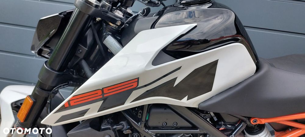 KTM Duke 125 - 18