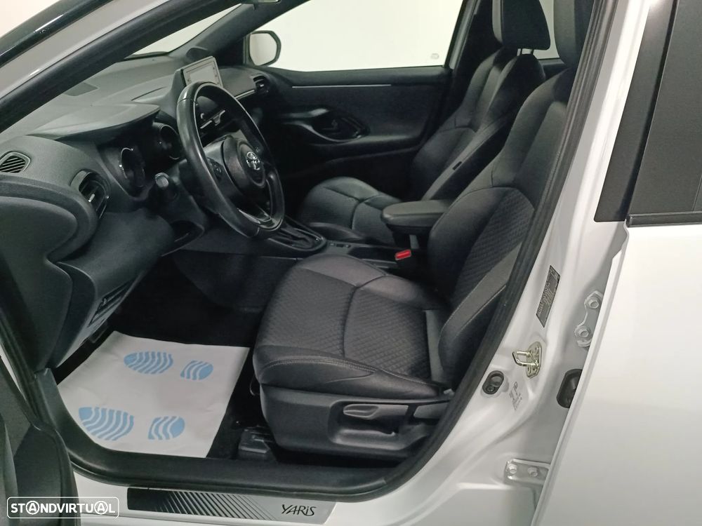 Toyota Yaris 1.5 HDF Luxury - 14