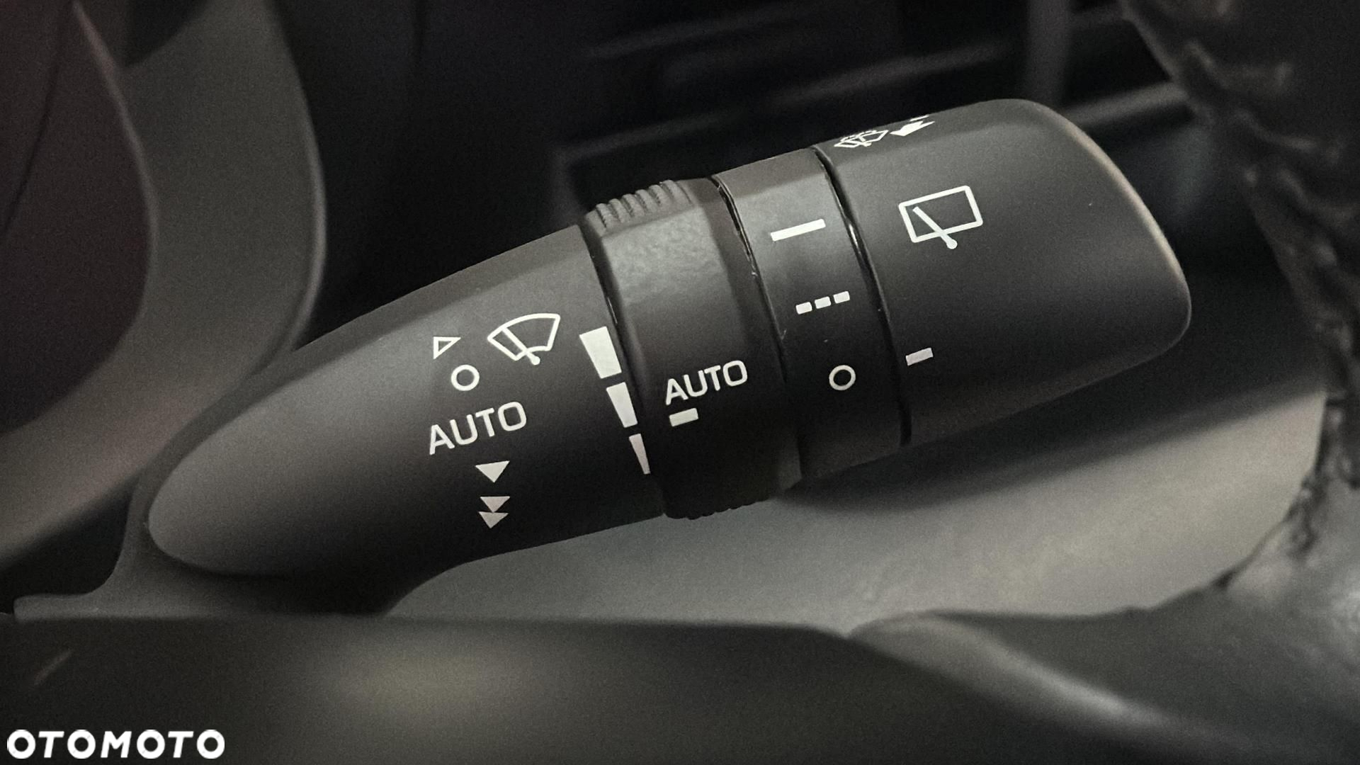 Toyota Yaris Hybrid 1.5 Comfort - 26