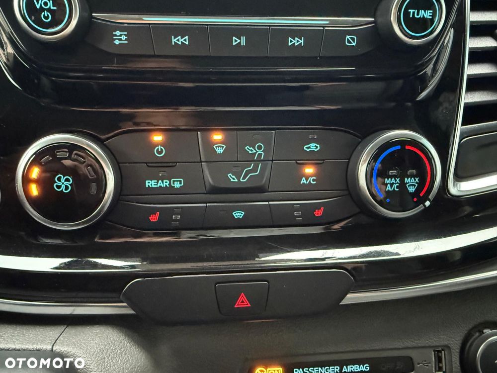 Ford Tourneo Custom 2.0 TDCi L2 Titanium SelectShift - 16