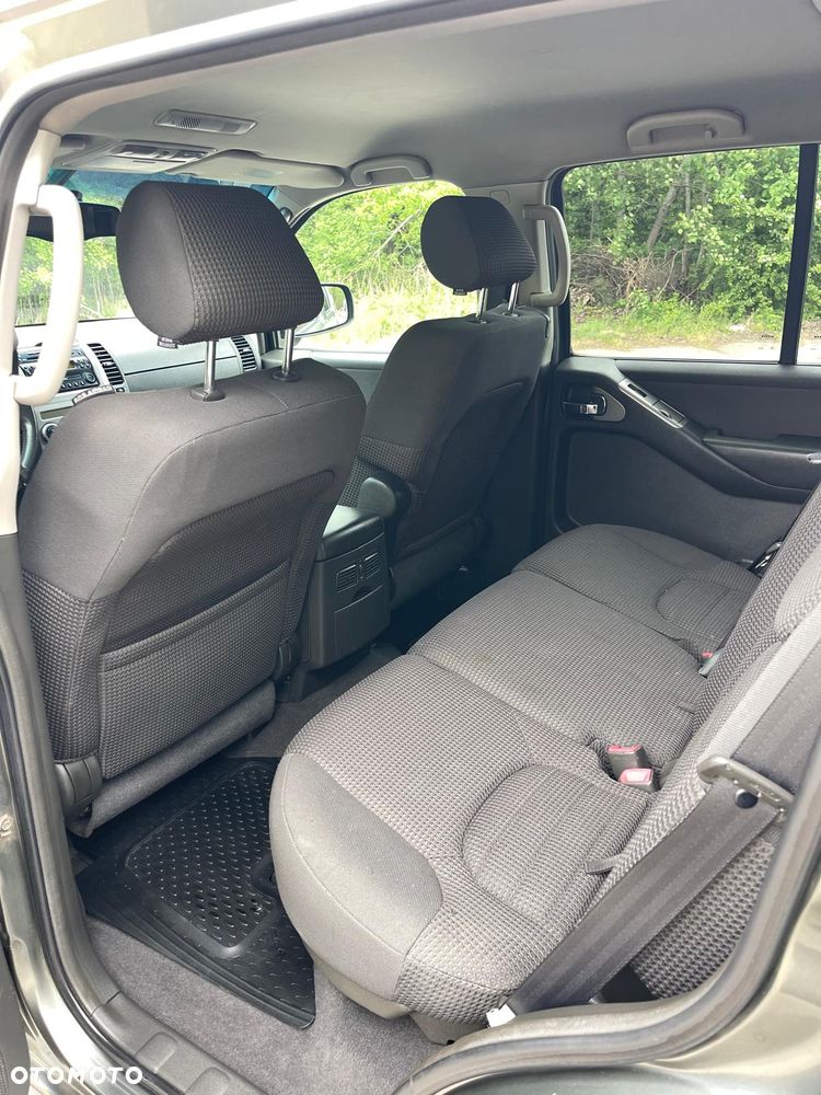 Nissan Pathfinder 2.5 dCi SE - 5