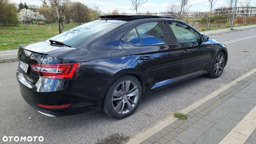 Skoda Superb 1.8 TSI Sportline - 10