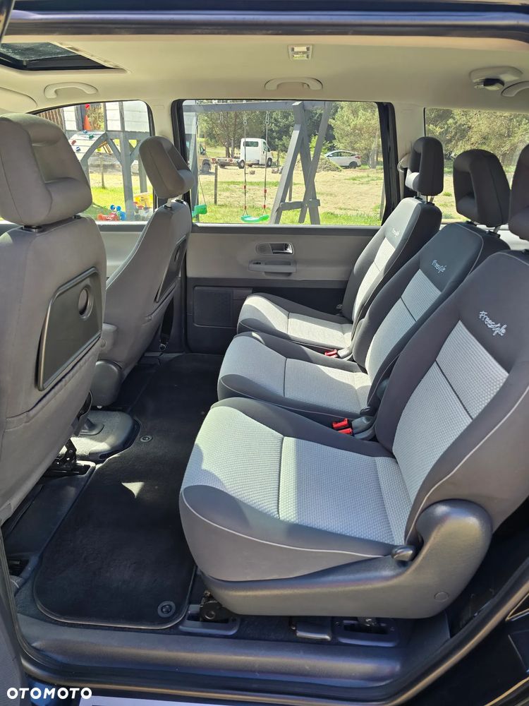 Volkswagen Sharan 2.0 Freestyle - 28