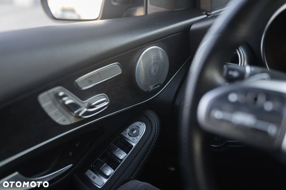 Mercedes-Benz GLC 300 de 4-Matic Business Edition - 23