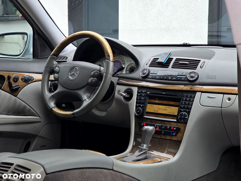 Mercedes-Benz Klasa E 320 CDI 4-Matic Avantgarde - 8