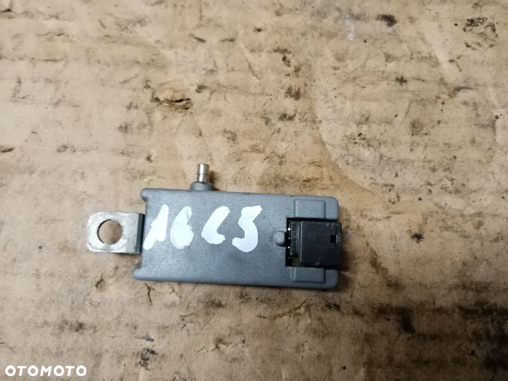 Wzmacniacz anteny Audi A6 C5 4B5035225G - 2