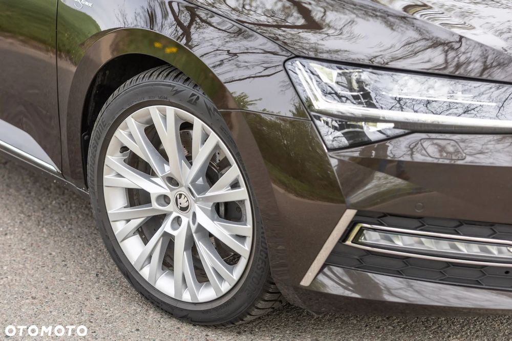 Skoda Superb 2.0 TSI 4x4 L&K DSG - 29