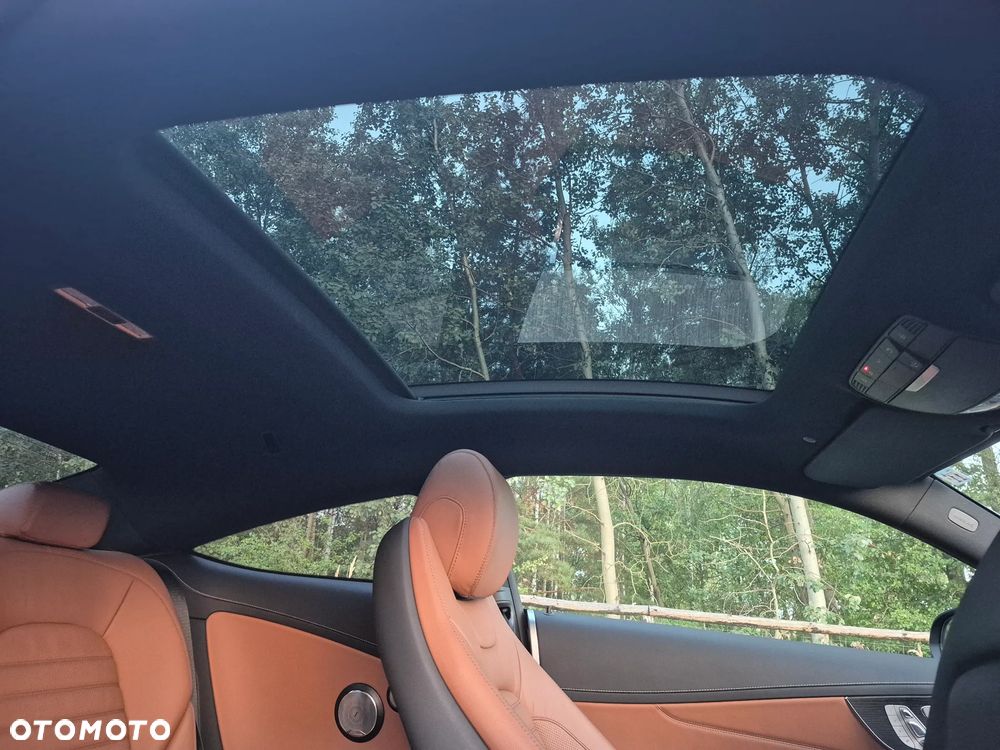 Mercedes-Benz Klasa C 43 AMG 4MATIC - 32