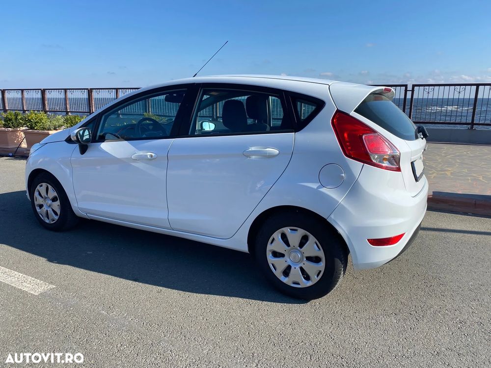 Ford Fiesta - 9