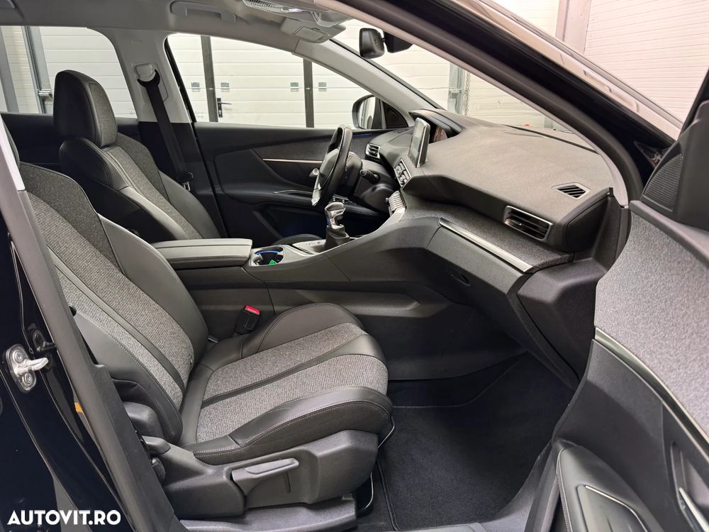 Peugeot 3008 1.2 PureTech Turbo S&S GT-Line - 11