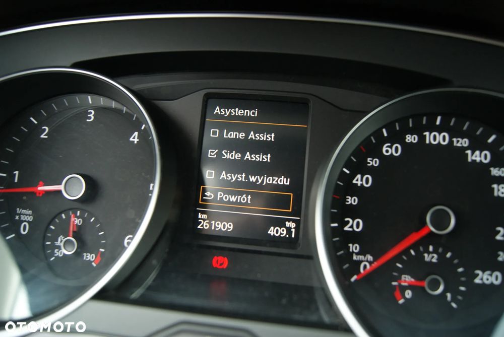 Volkswagen Passat 2.0 TDI (BlueMotion Technology) DSG Highline - 35