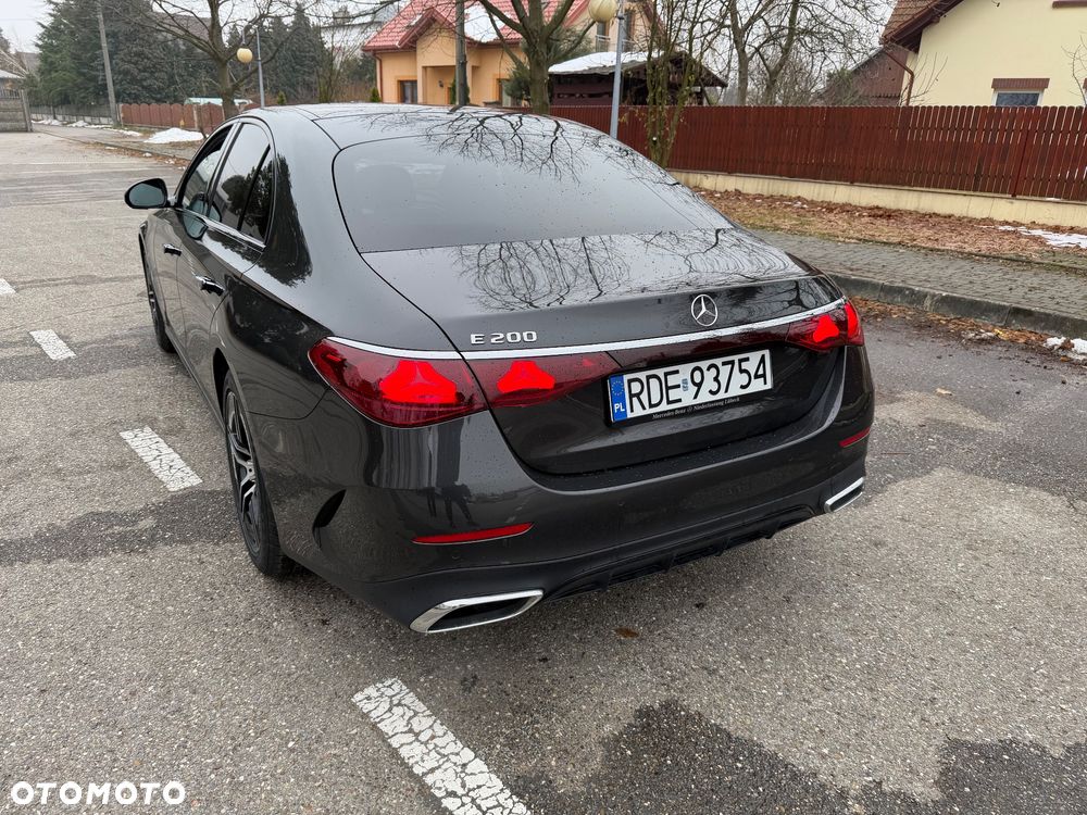Mercedes-Benz Klasa E 200 9G-TRONIC Edition AMG Line - 19