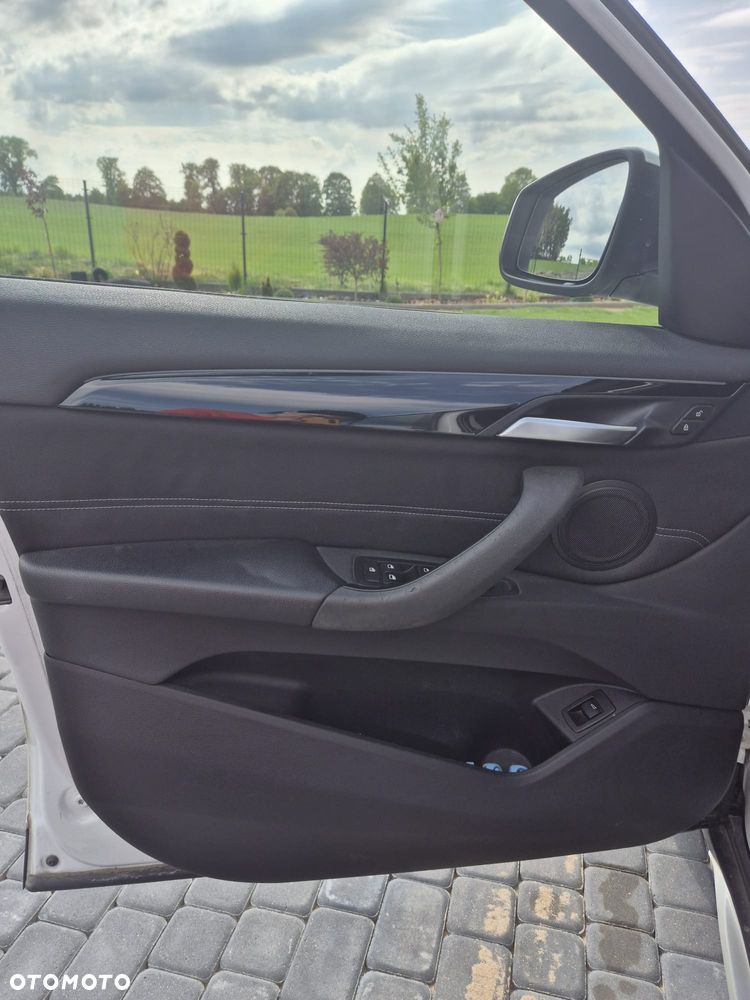BMW X1 sDrive18d - 15
