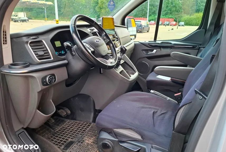 Ford Tourneo Custom 2.0 TDCi L2 Titanium - 11