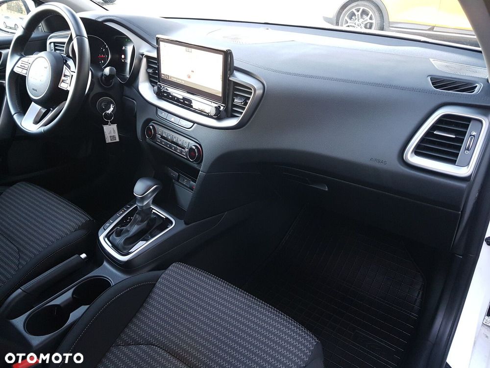Kia Ceed 1.5 T-GDI M DCT - 26