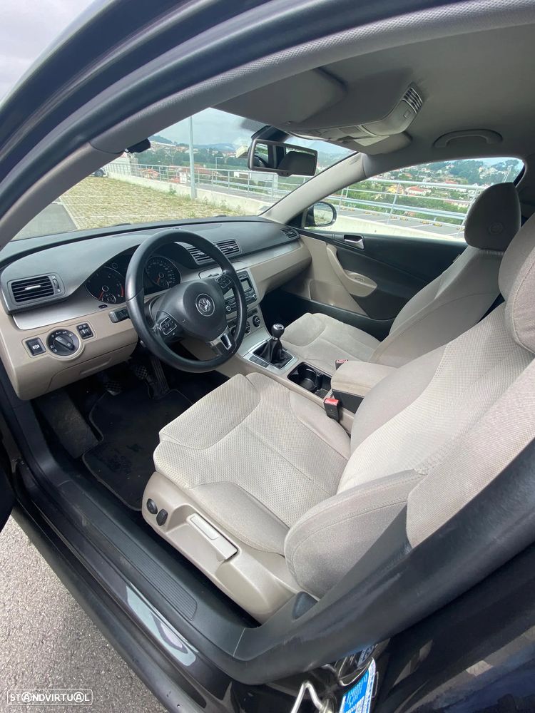 VW Passat Variant 2.0 TDI Highline - 11