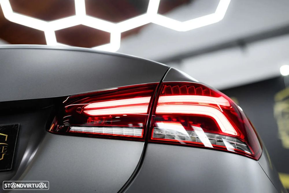 Mercedes-Benz A 180 Limousine - 10