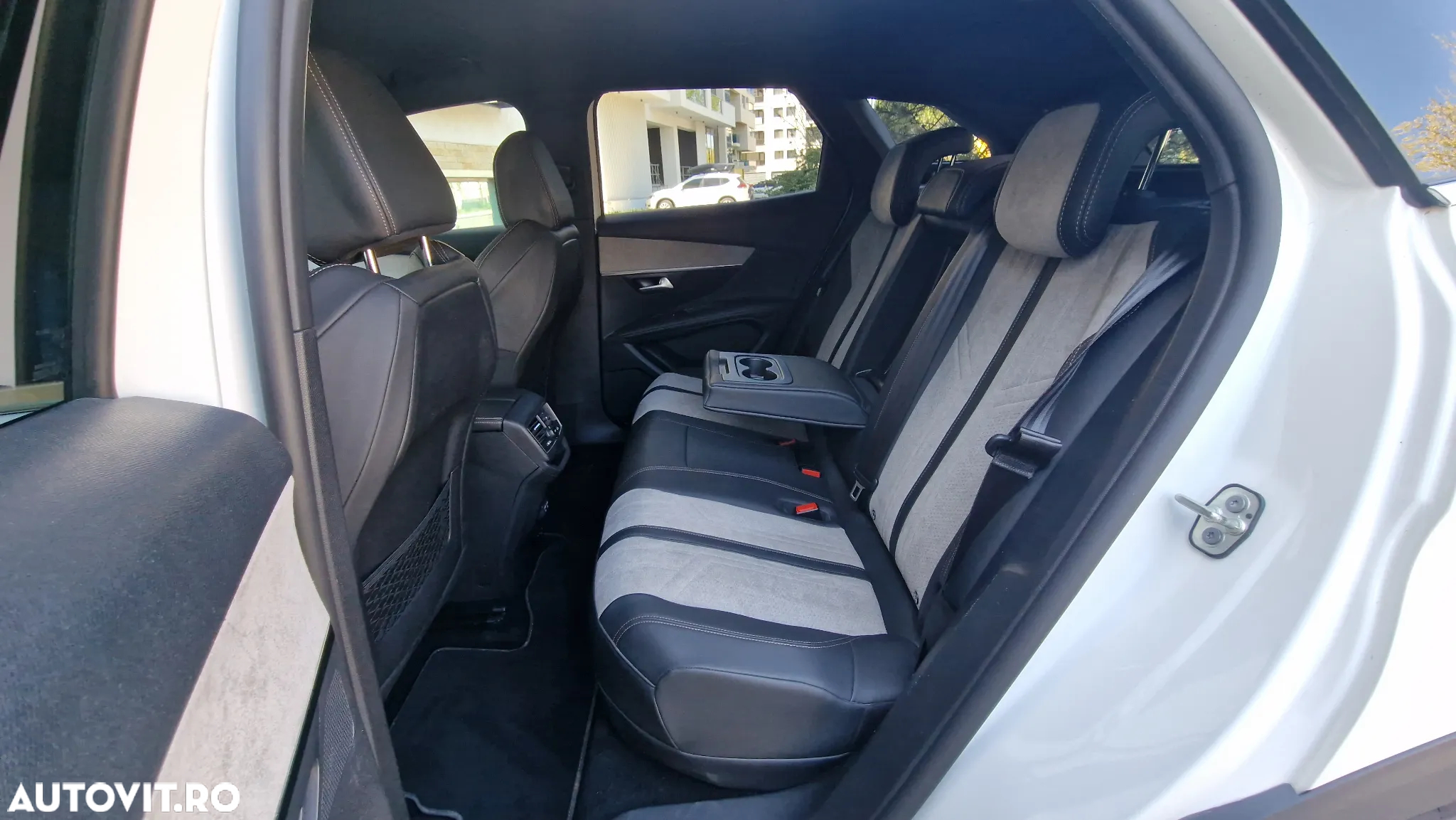 Peugeot 3008 PHEV EAT8 GT Pack - 23