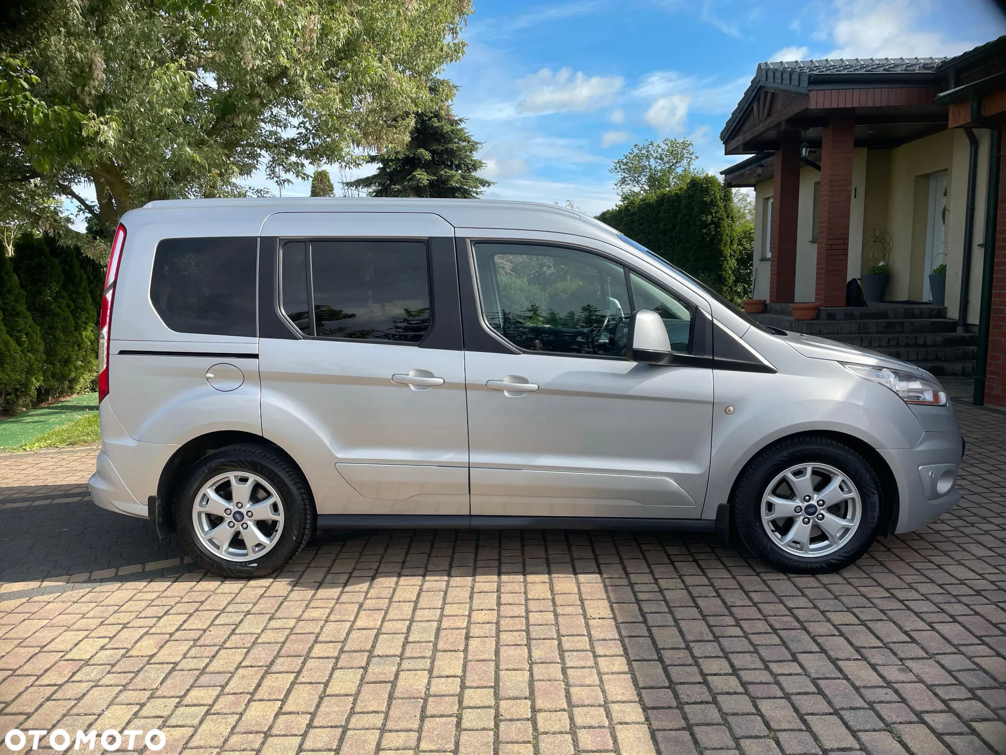 Ford Tourneo Connect - 4