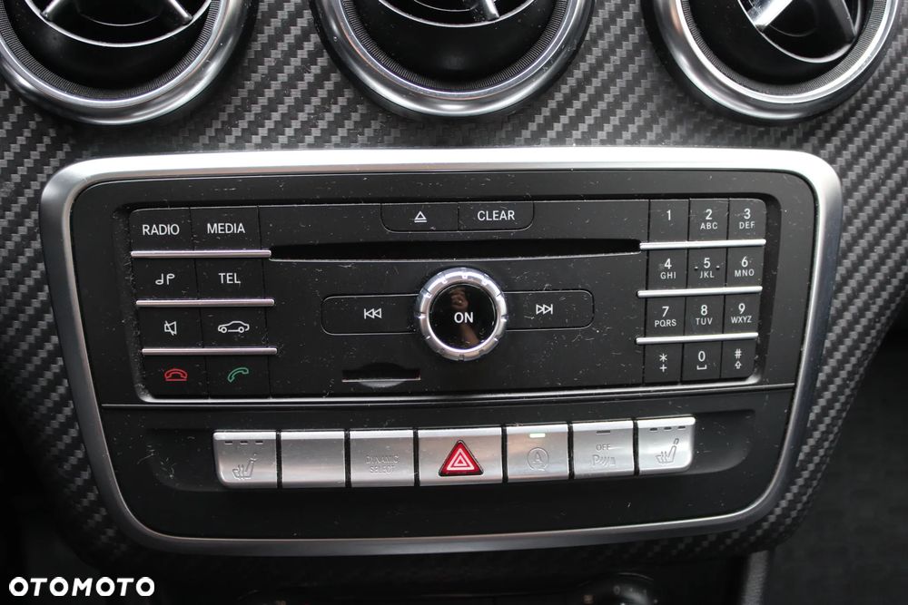 Mercedes-Benz Klasa A 180 CDI AMG Line - 32