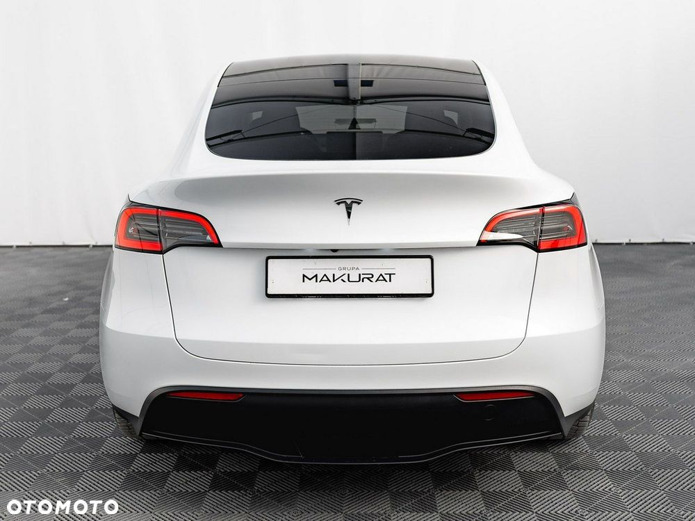 Tesla Model Y Long Range RWD - 10