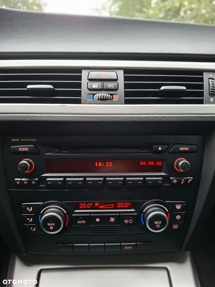 BMW Seria 3 318d DPF - 15