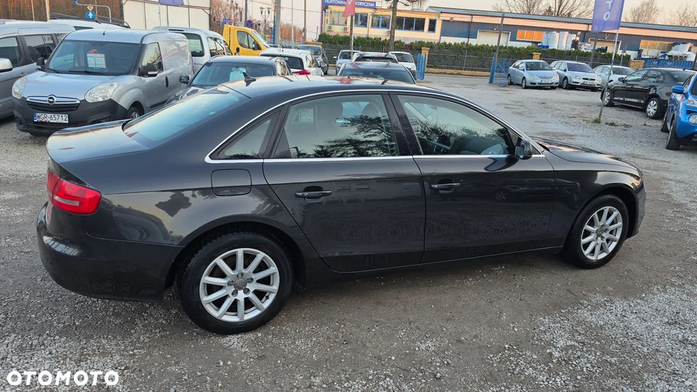 Audi A4 Limousine - 26