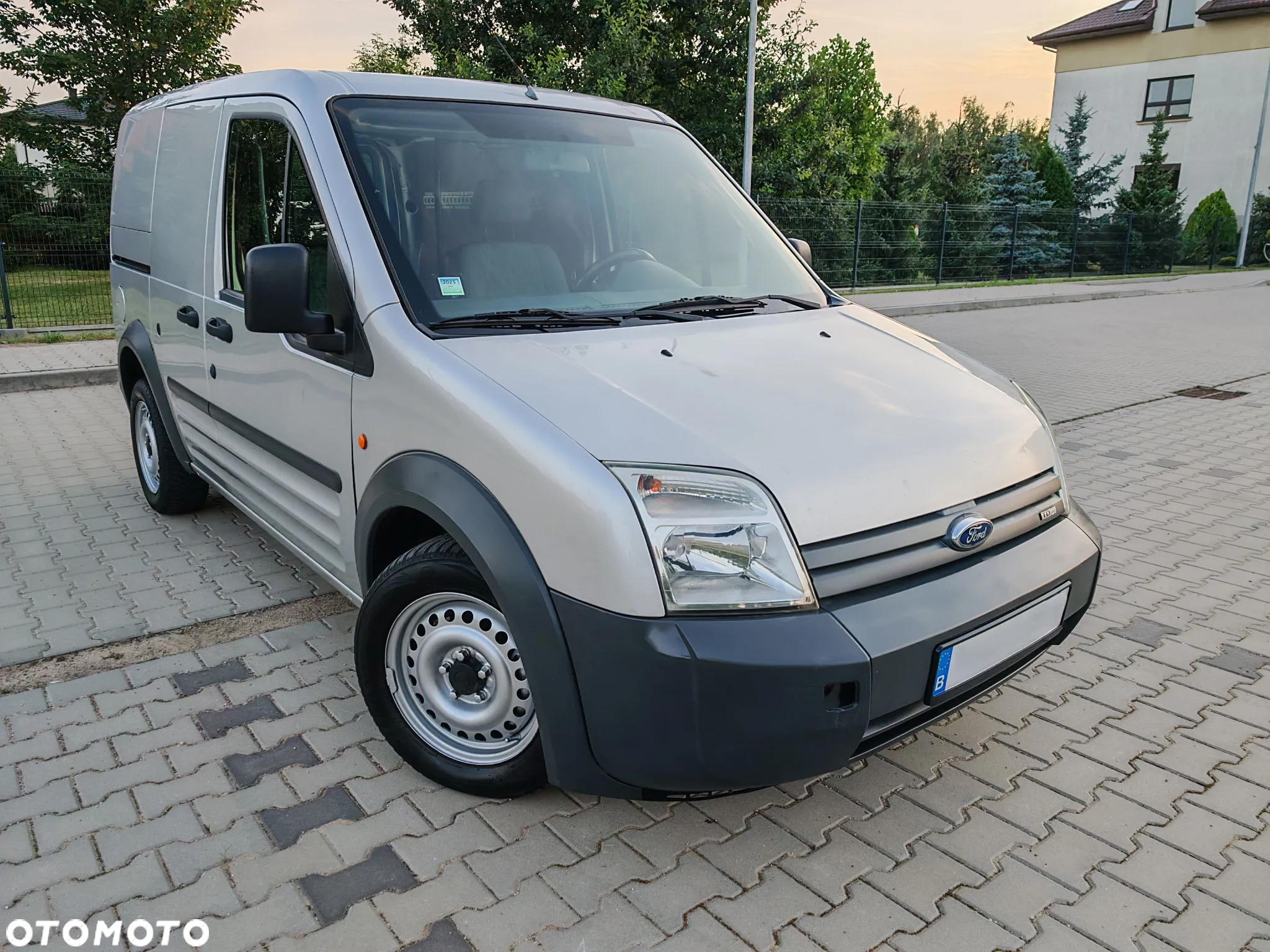 Ford Transit Connect 220 SWB Van - 4