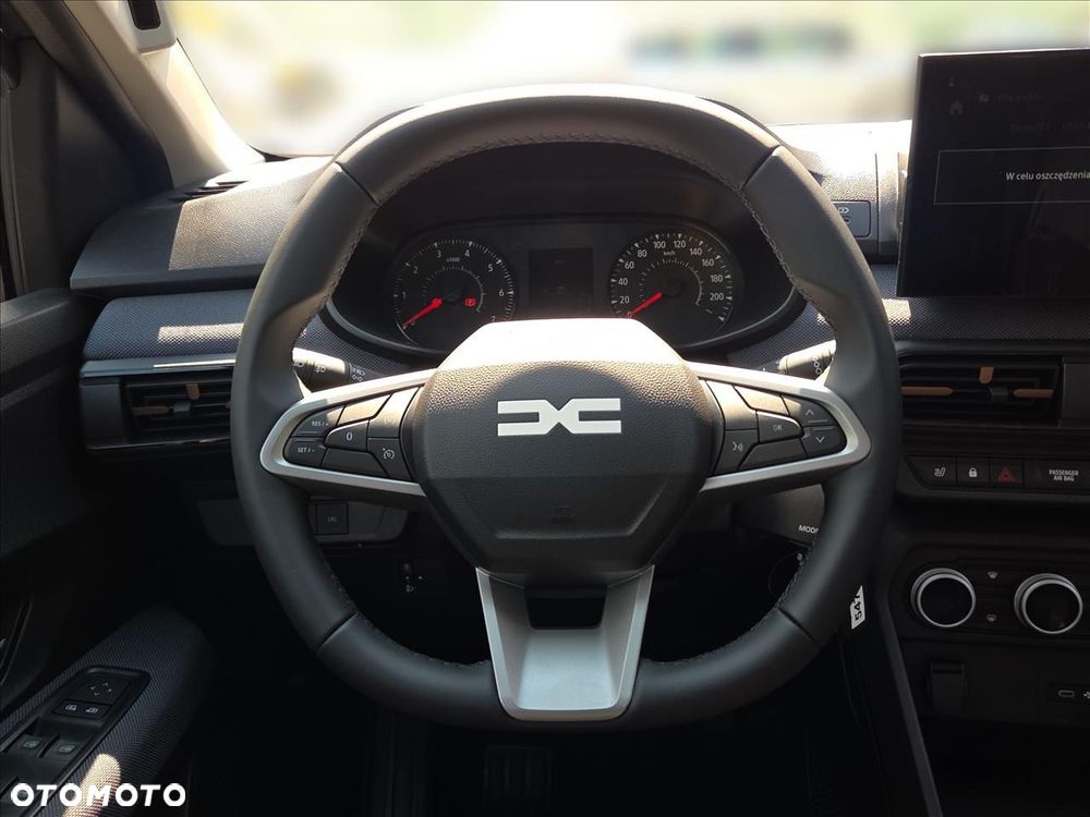 Dacia Sandero - 8