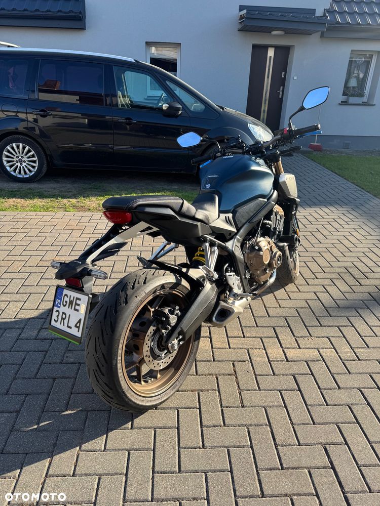 Honda CB - 4
