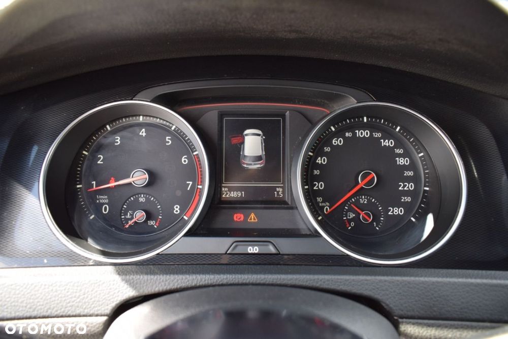 Volkswagen Golf - 31